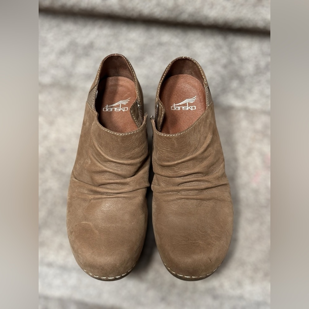 SOLD Dansko Sheena Wedge Booties Walnut Ankle Nubuck Leather Women’s US 6.5-7 - Picture 11 of 14